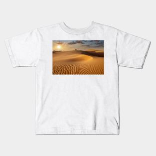 Desert sunset Kids T-Shirt